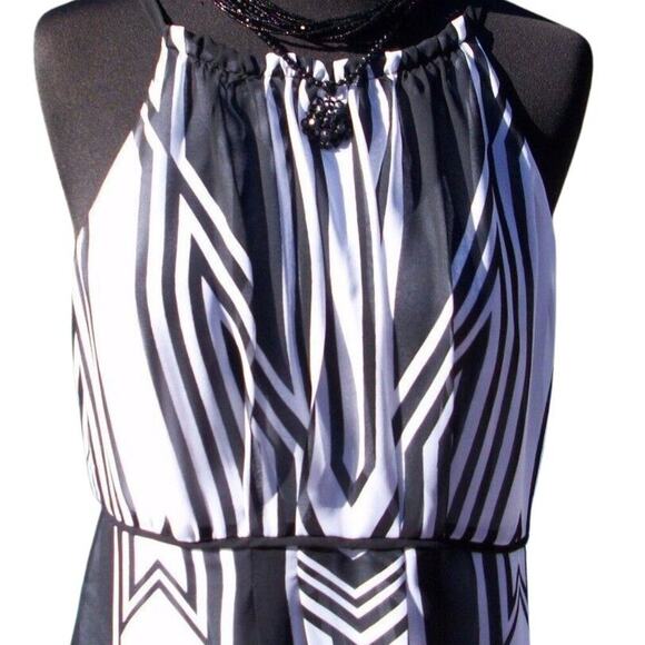 Cache Black White Lined Halter Top New Key Hole Back Tie At Neck Lined NWT $128 - Picture 1 of 4